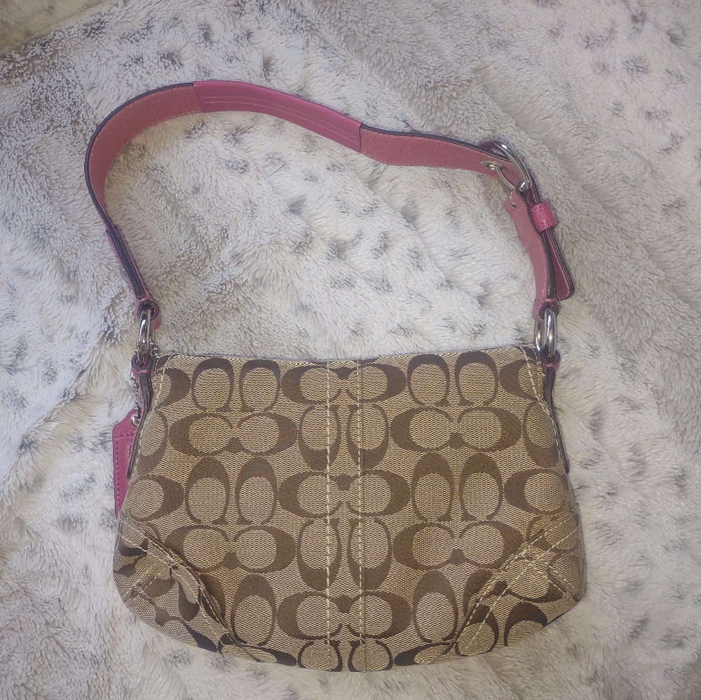 Stylish Tan and Pink Women's Coach Bag - Picture 13 of 16